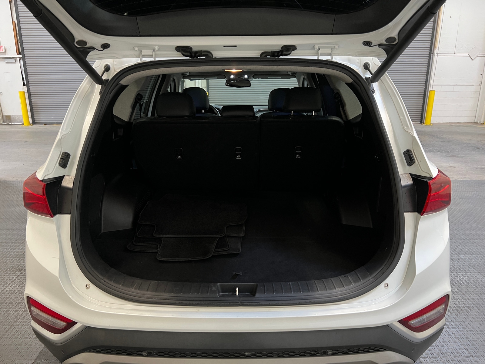Thumbnail: 2020 Hyundai Santa Fe - 6