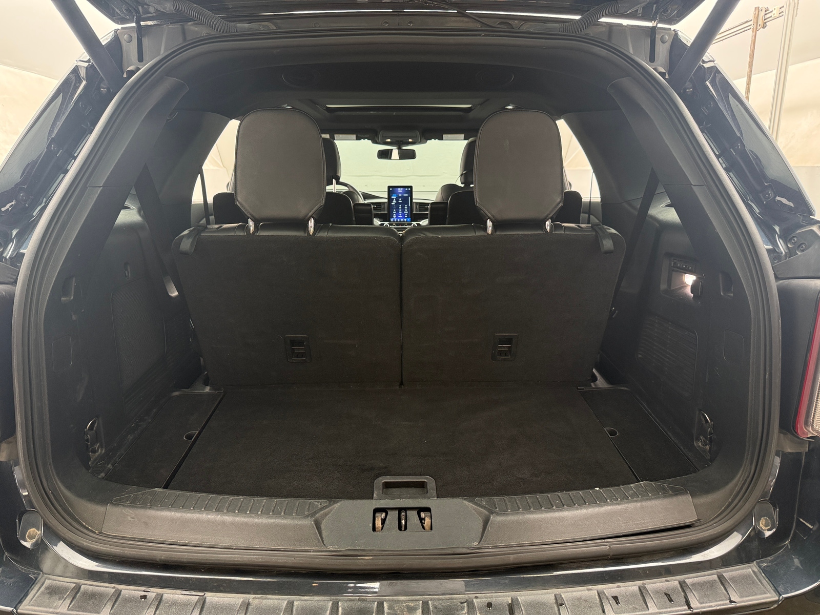 Thumbnail: 2022 Ford Explorer - 6