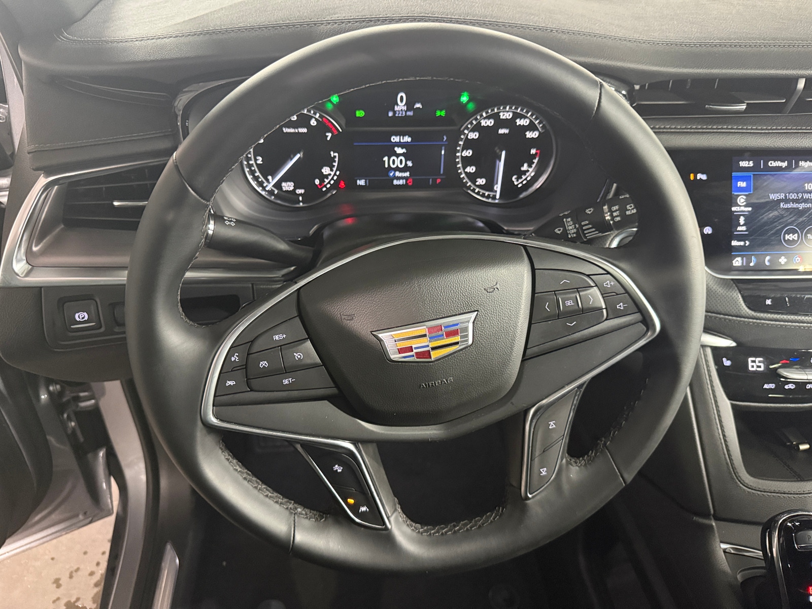 Thumbnail: 2026 Cadillac XT5 - 4