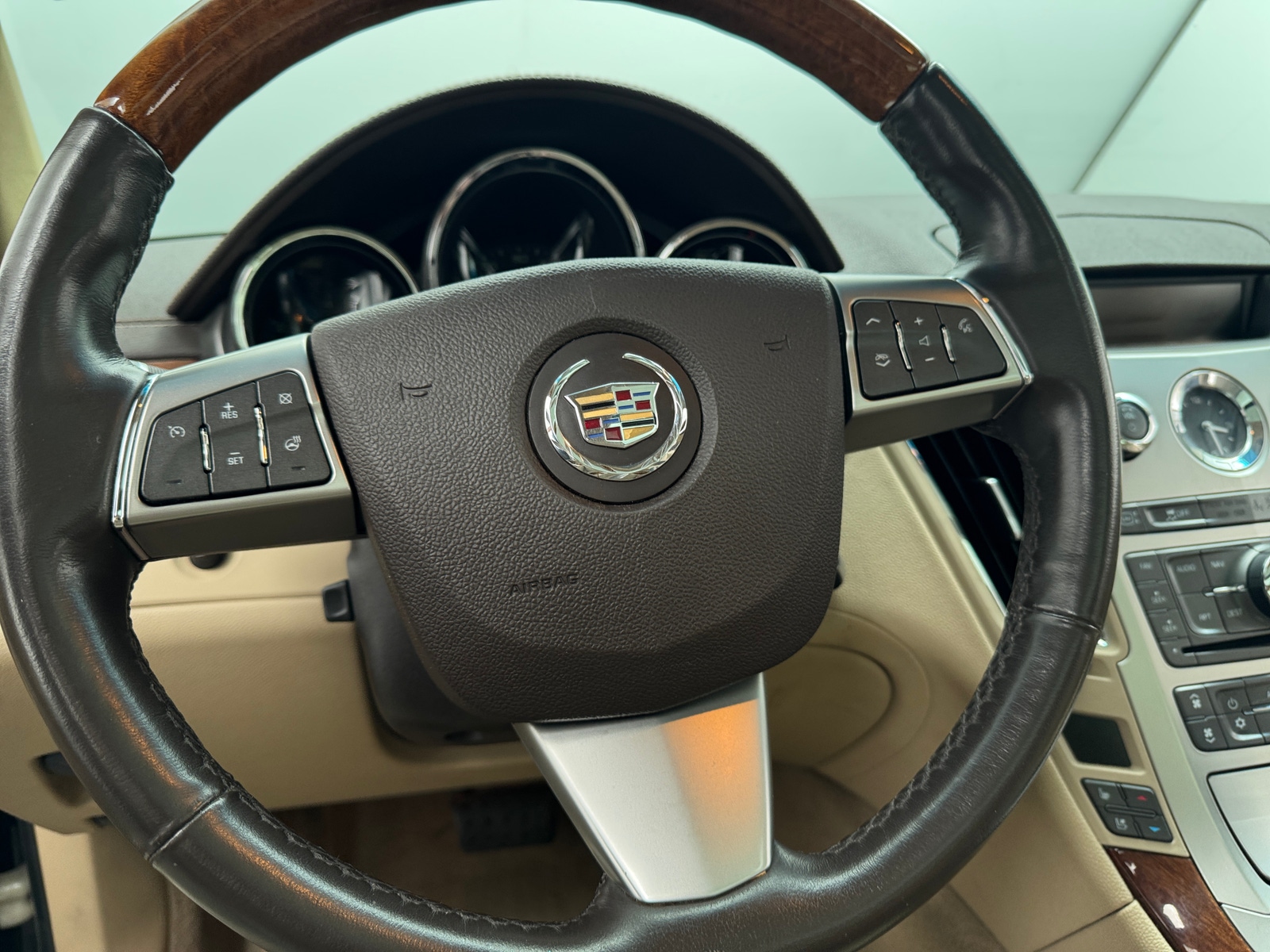 Thumbnail: 2011 Cadillac CTS - 4