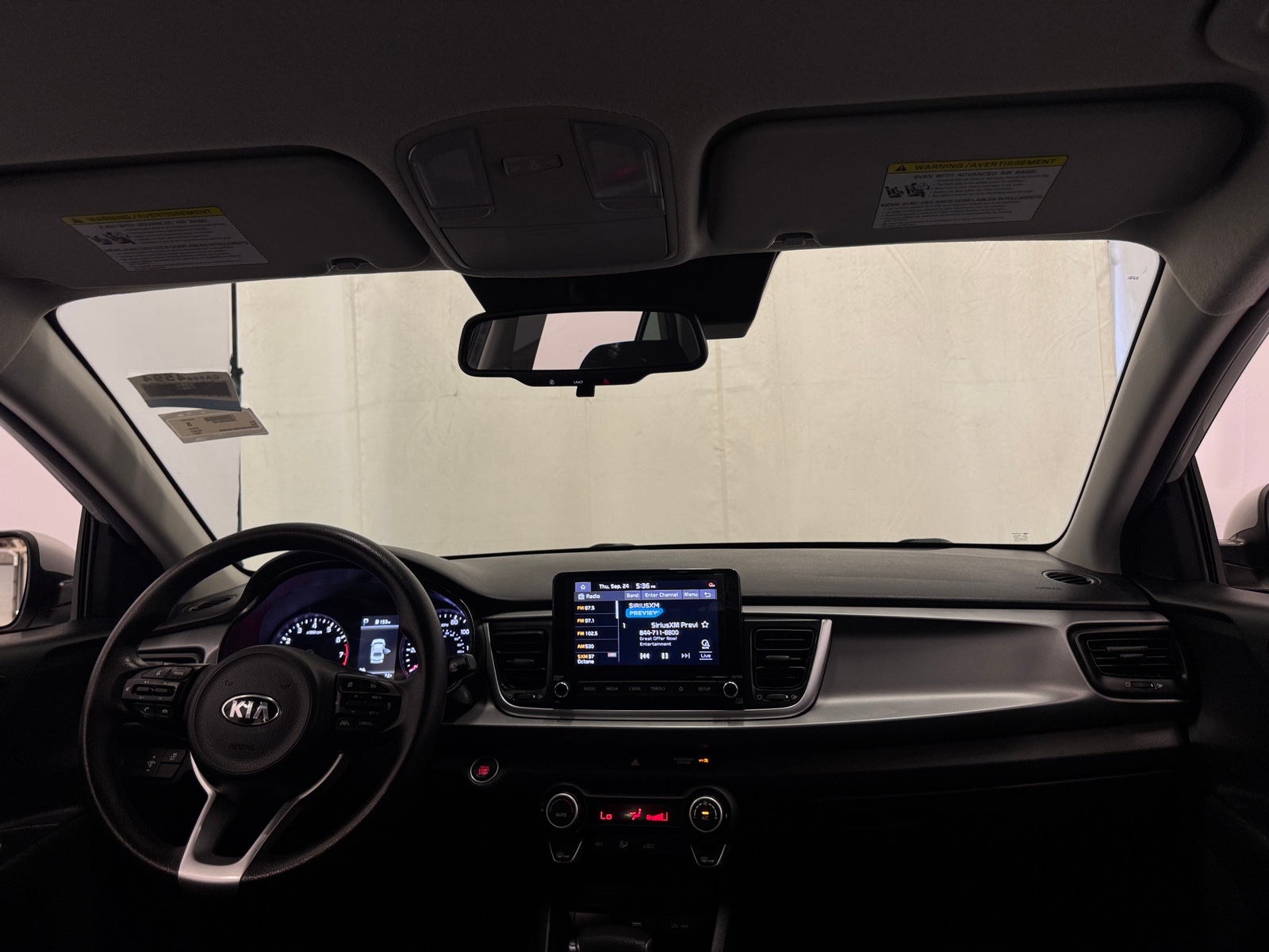 Thumbnail: 2021 Kia Rio - 3