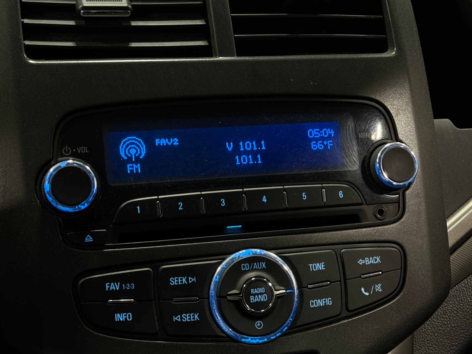 Thumbnail: 2012 Chevrolet Sonic - 4