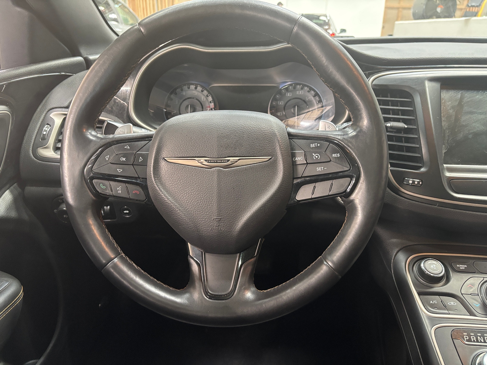 Thumbnail: 2017 Chrysler 200 - 4