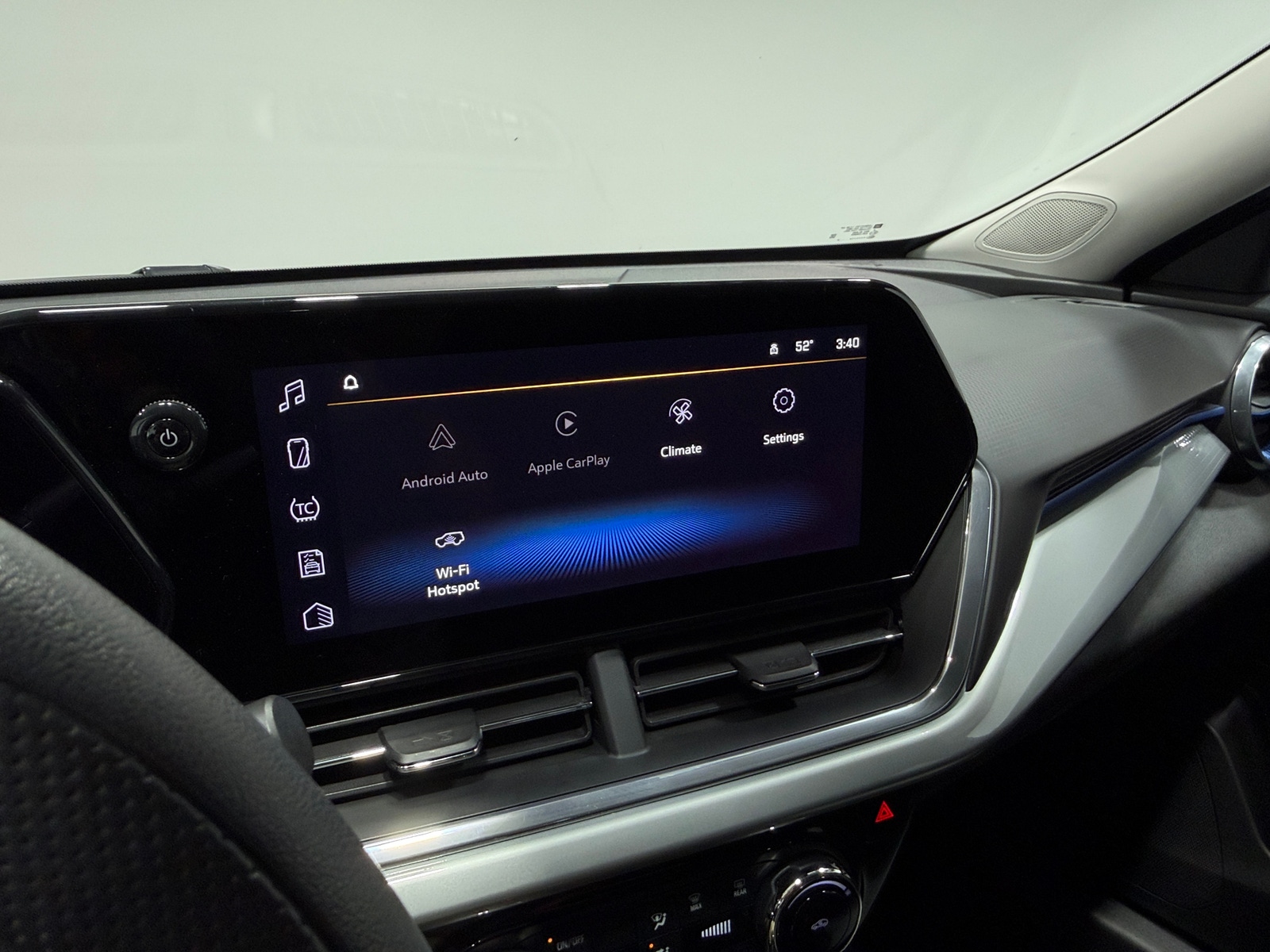 Thumbnail: 2025 Chevrolet Trax - 3