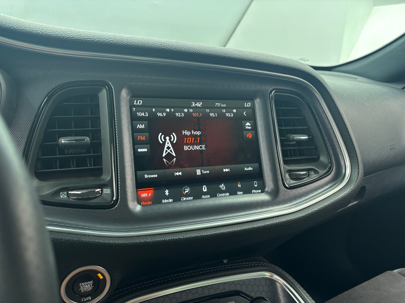 Thumbnail: 2018 Dodge Challenger - 2
