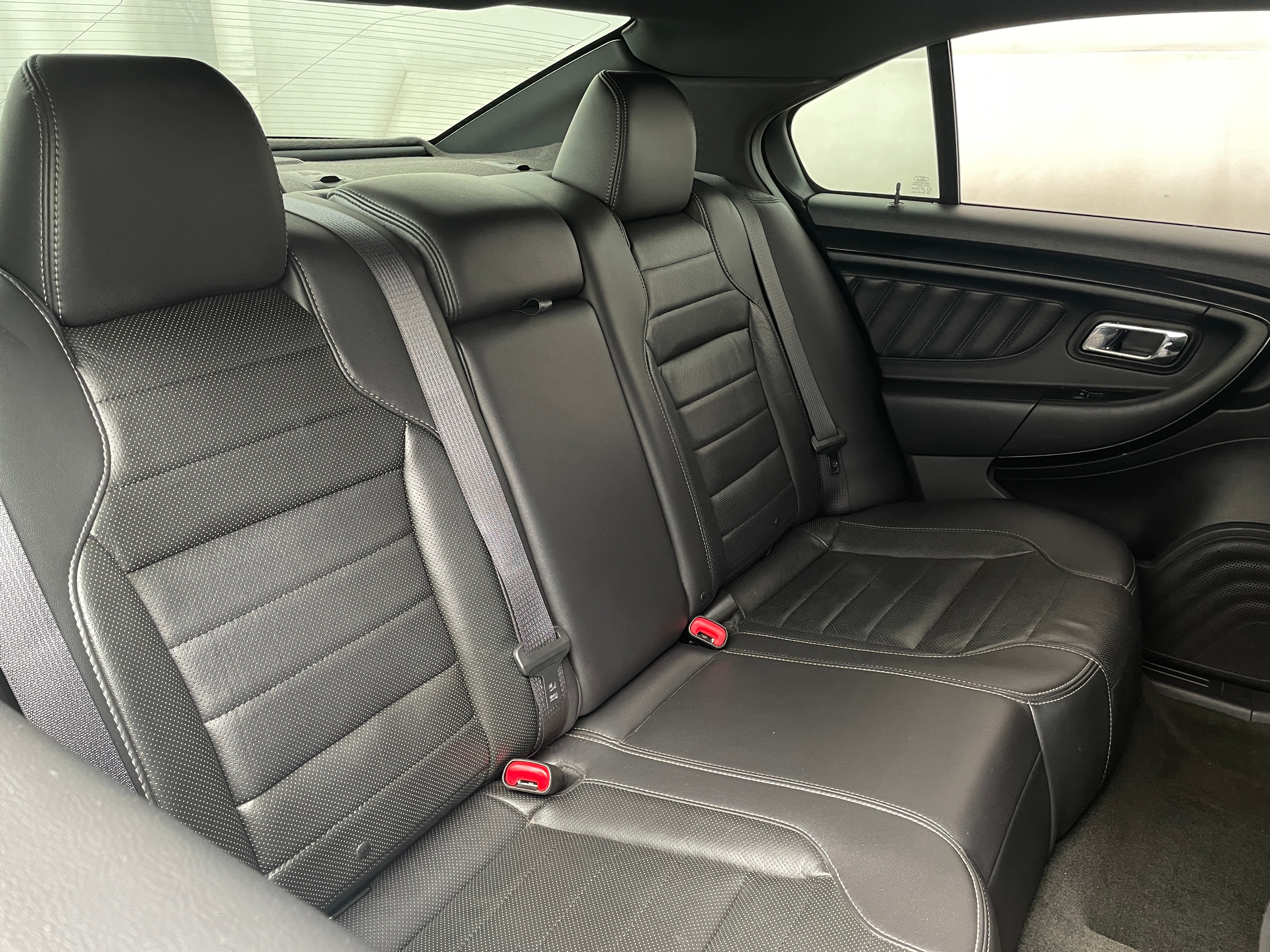 2015 Ford Taurus