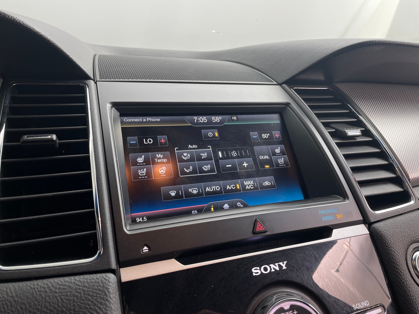 Thumbnail: 2015 Ford Taurus - 3