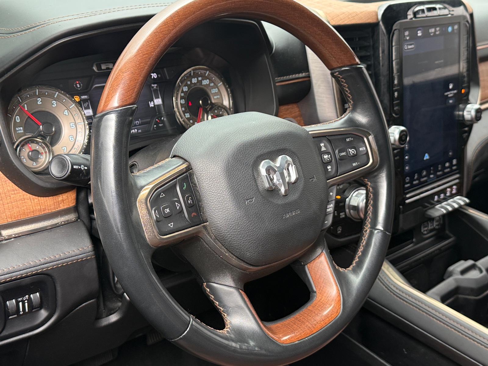 Thumbnail: 2022 RAM 1500 - 4
