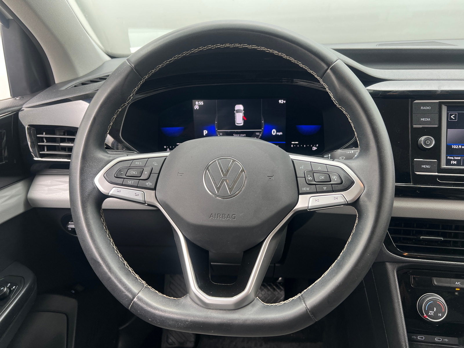 Thumbnail: 2023 Volkswagen Taos - 5