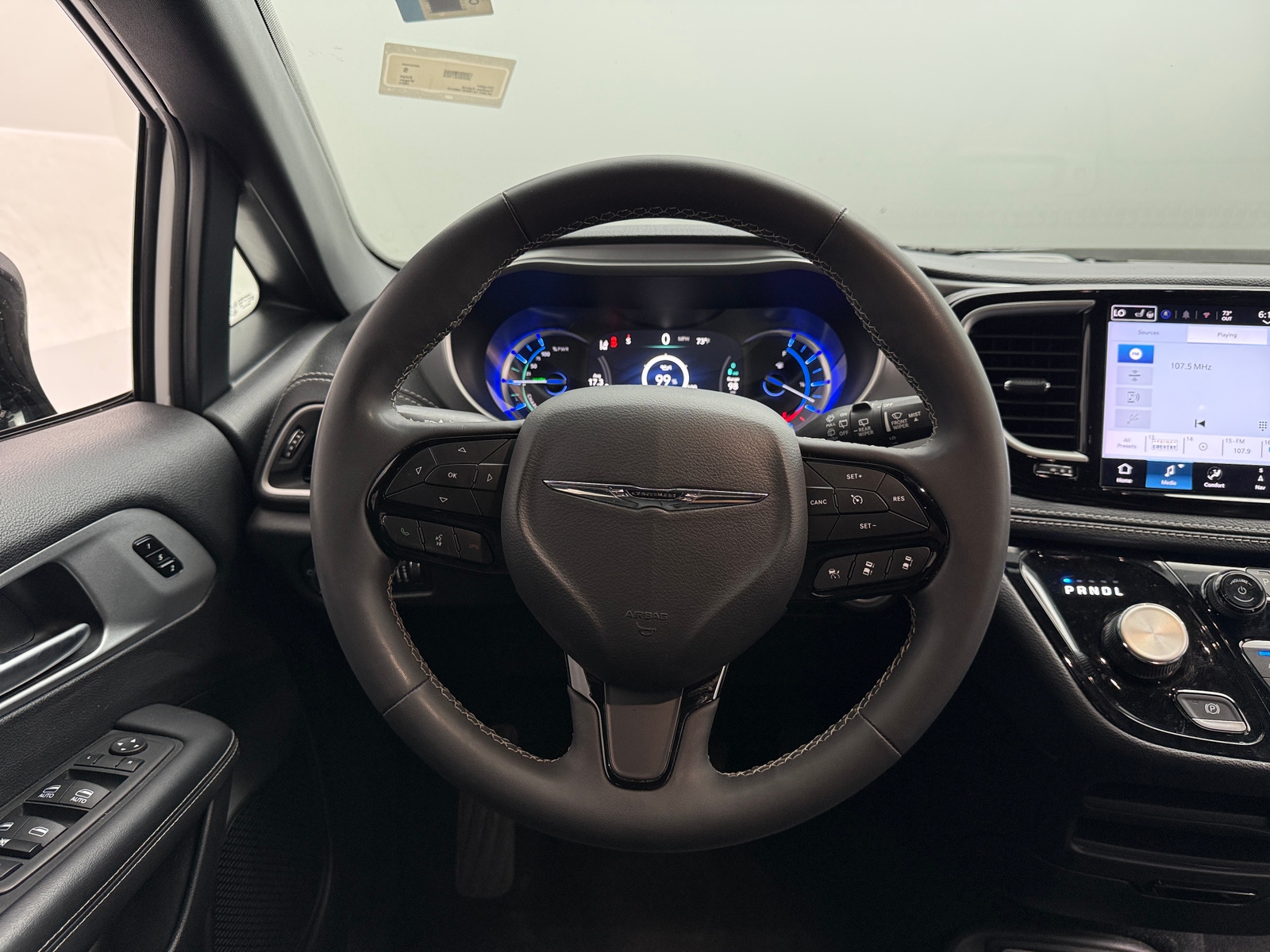 Thumbnail: 2024 Chrysler Pacifica - 4