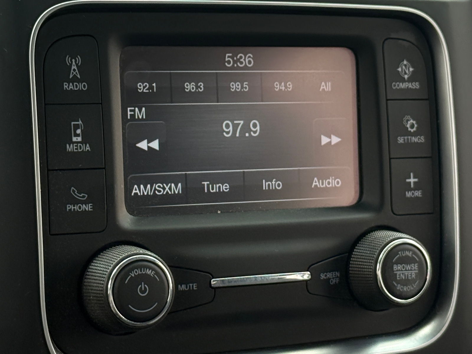 Thumbnail: 2022 RAM 1500 Classic - 4