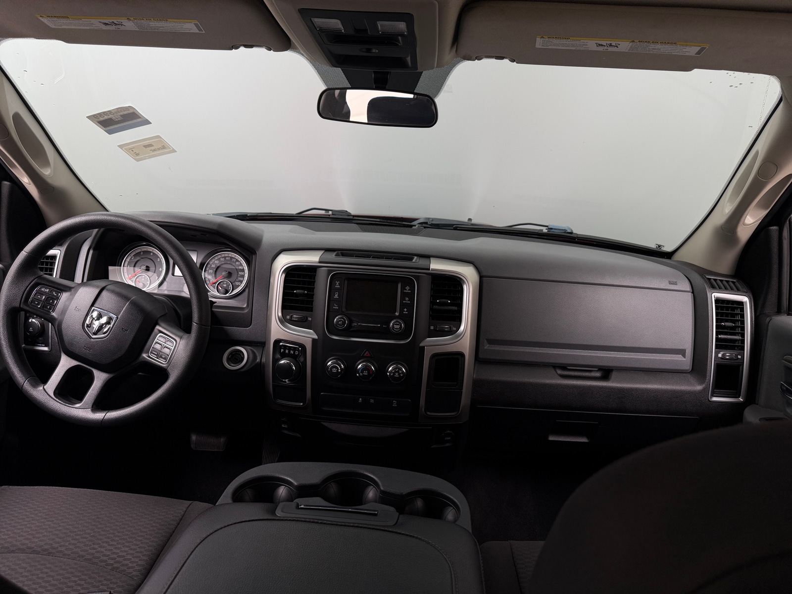 Thumbnail: 2020 RAM 1500 Classic - 3