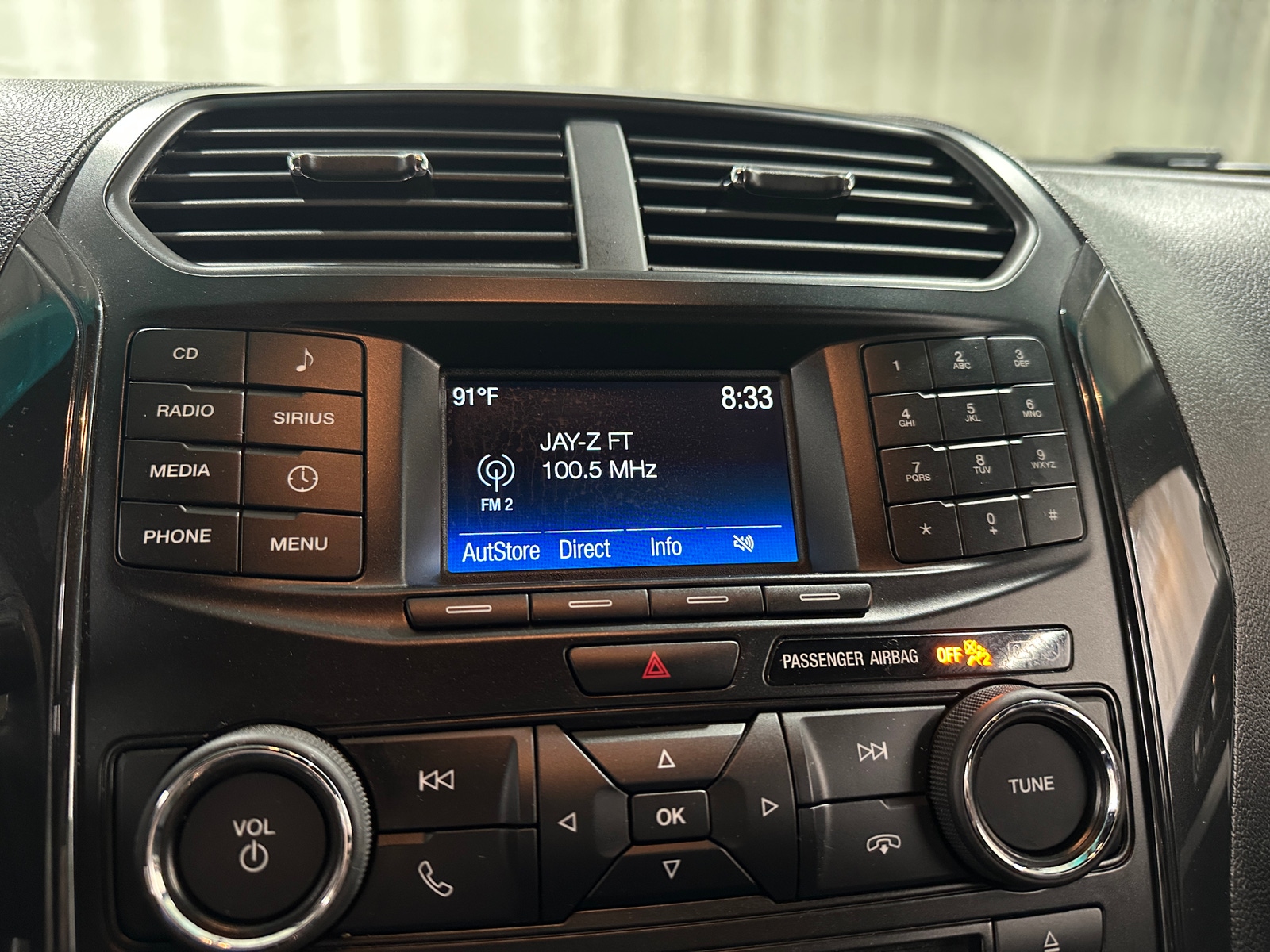 Thumbnail: 2017 Ford Explorer - 4