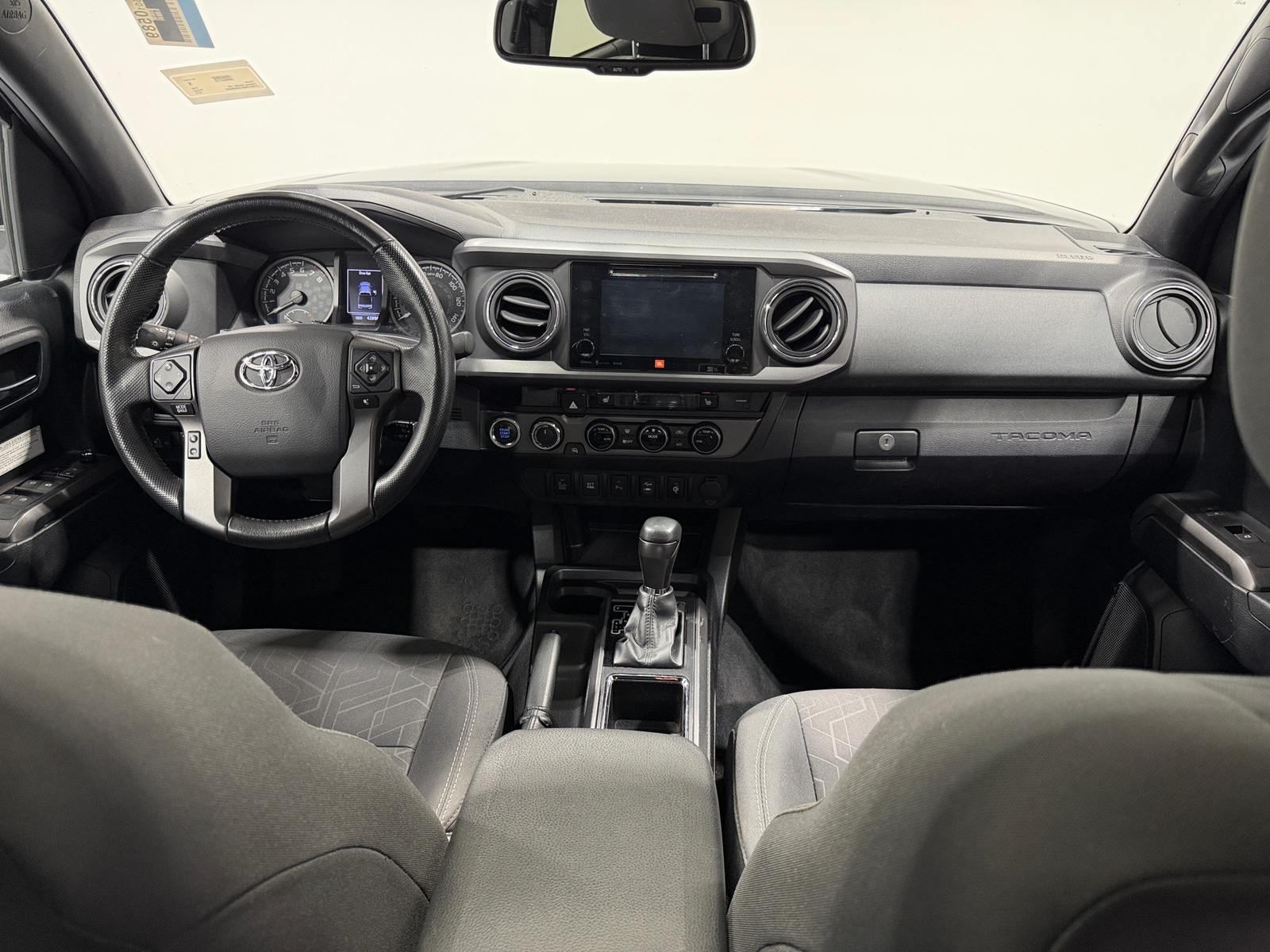 Thumbnail: 2016 Toyota Tacoma - 3