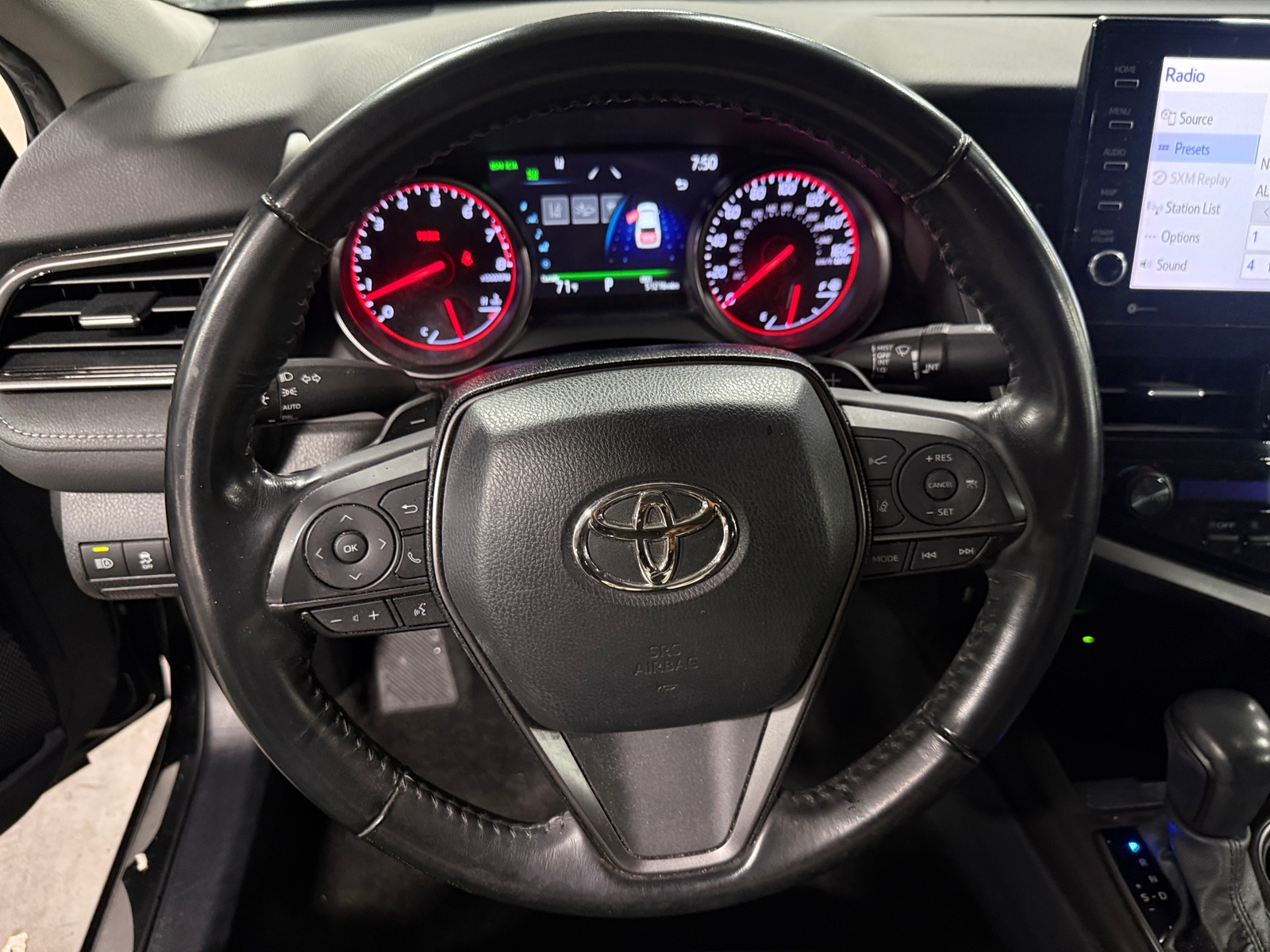 Thumbnail: 2022 Toyota Camry - 4