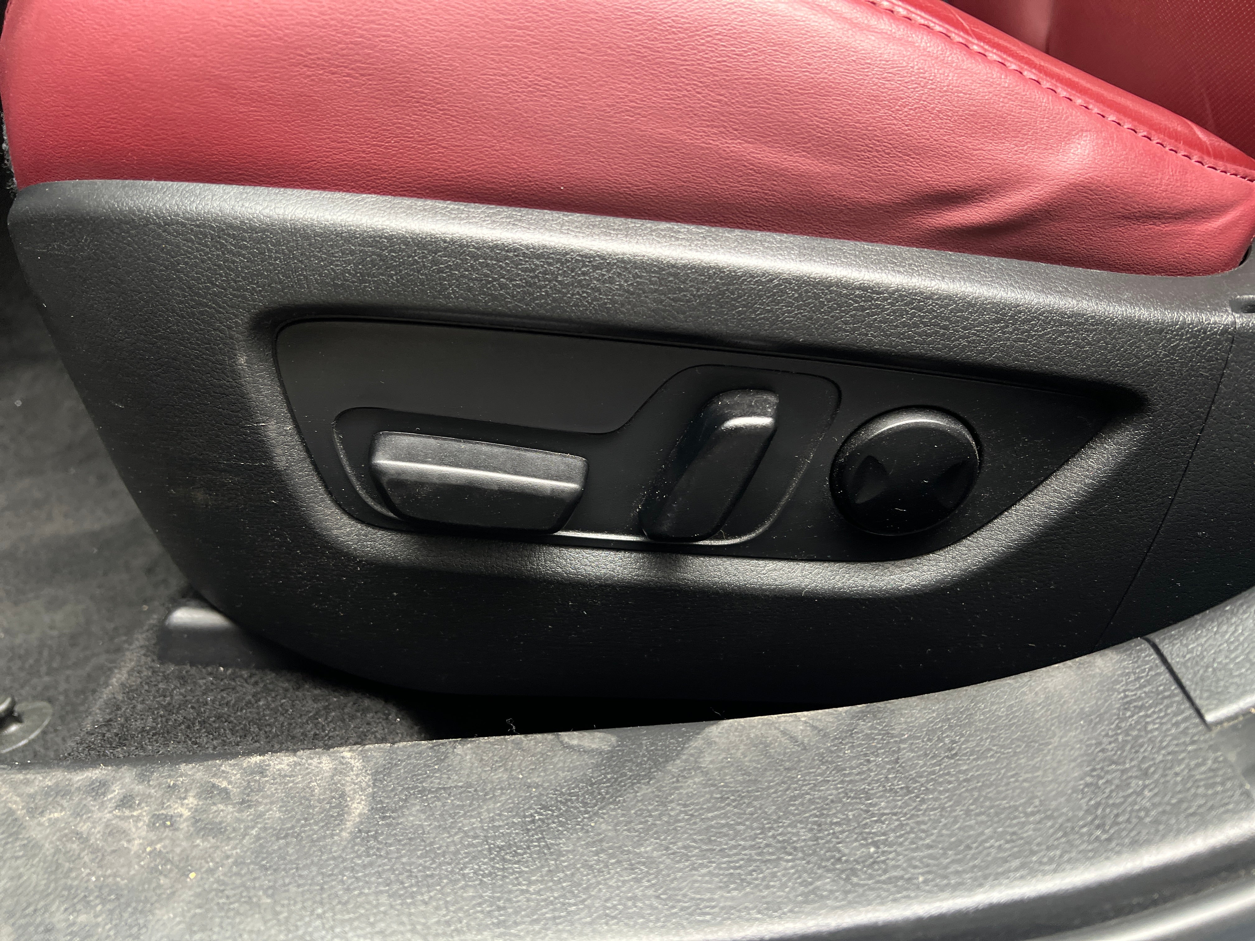 2023 Mazda CX-30 Carbon Edition - Photo 3