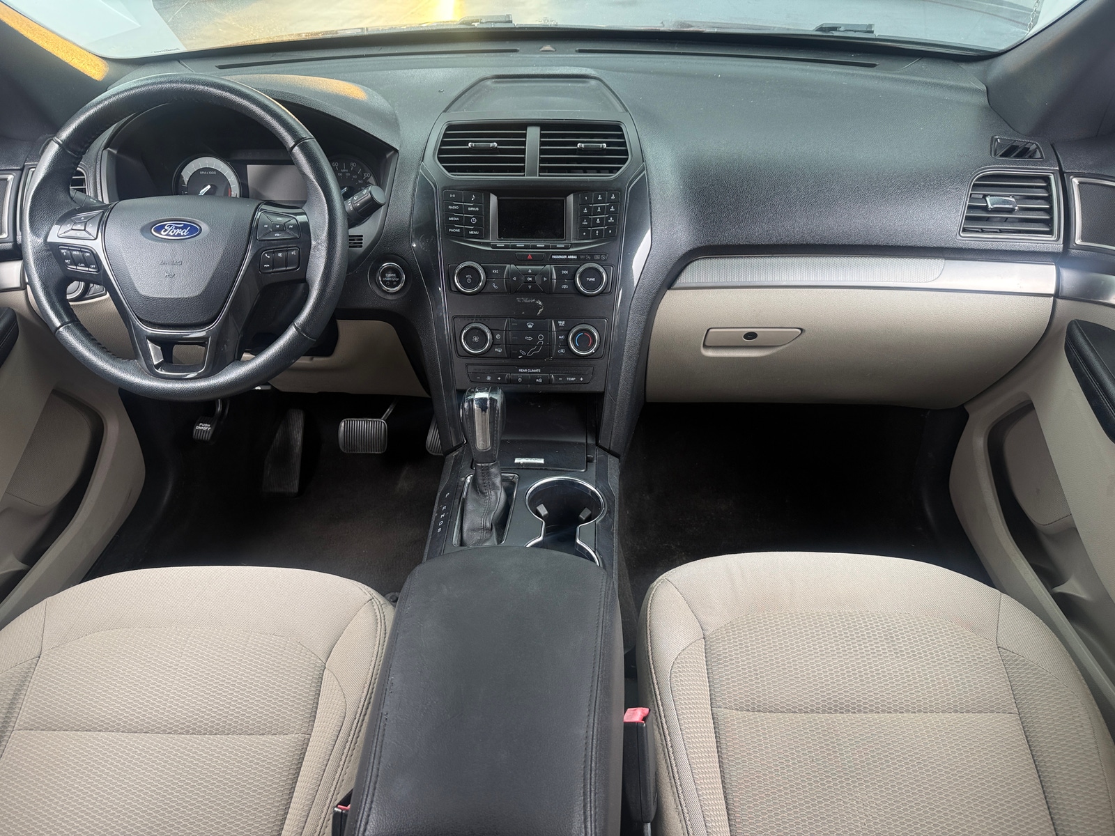 Thumbnail: 2018 Ford Explorer - 3