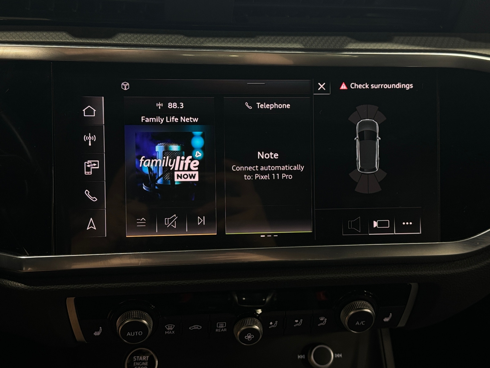 Thumbnail: 2023 Audi Q3 - 4