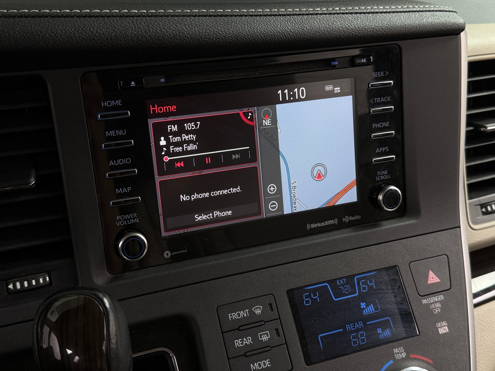 Thumbnail: 2020 Toyota Sienna - 4