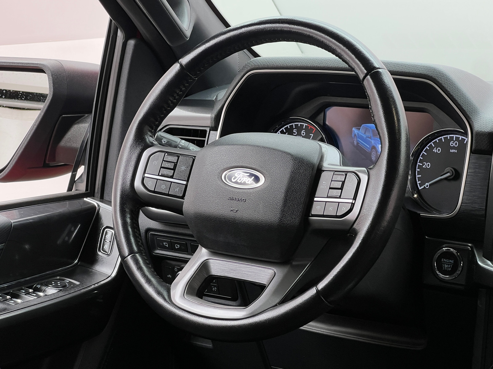 Thumbnail: 2021 Ford Econoline - 5