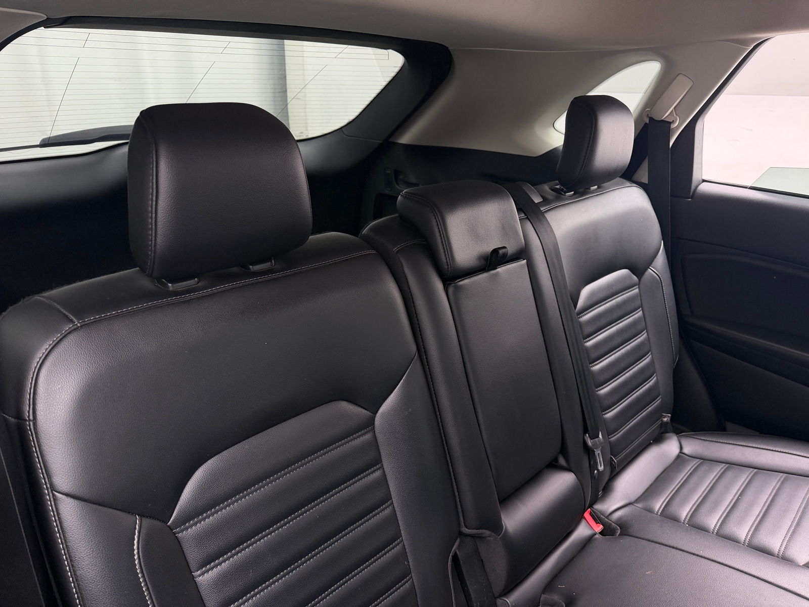 Thumbnail: 2019 Ford Edge - 5