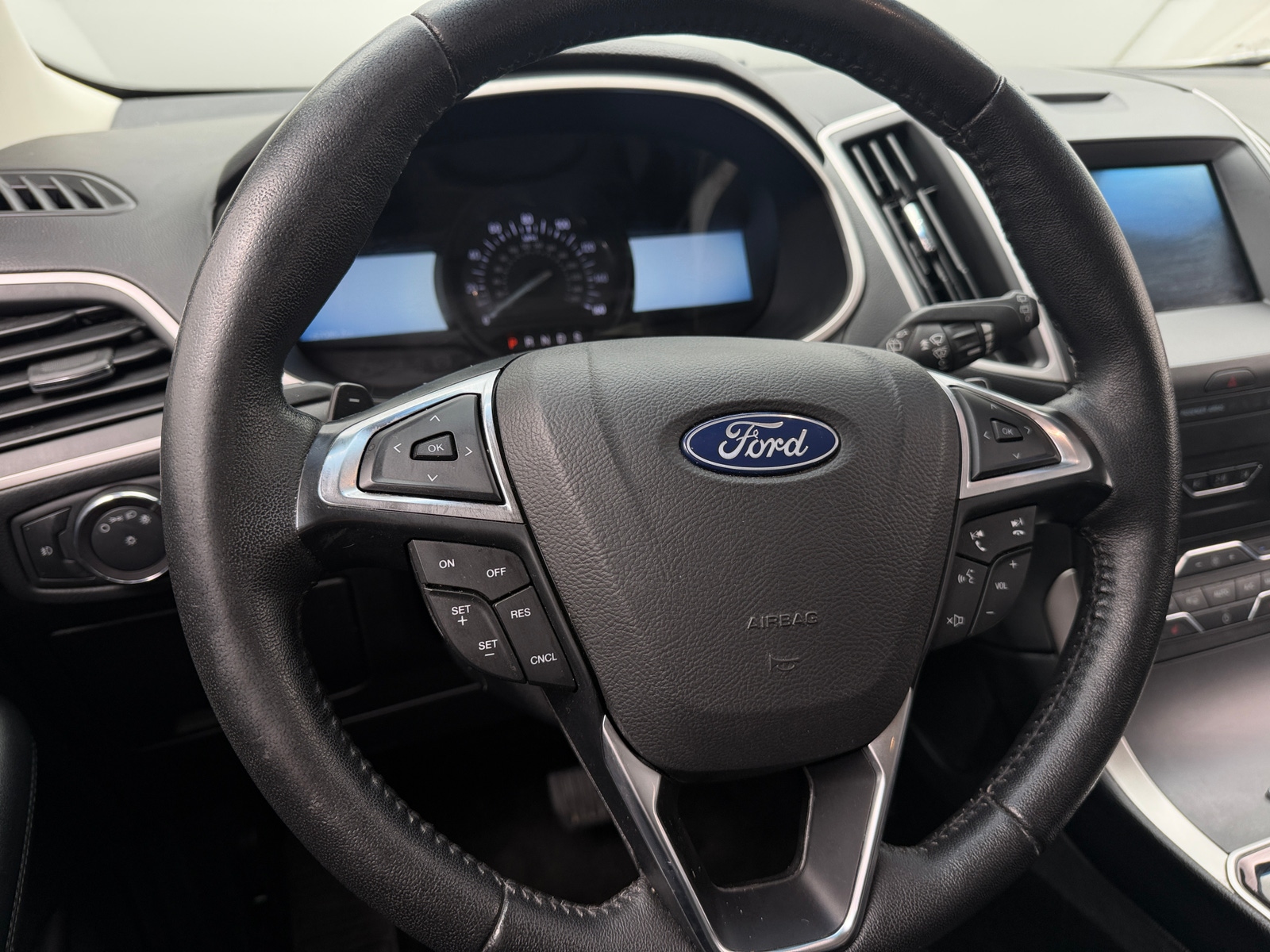Thumbnail: 2019 Ford Edge - 4