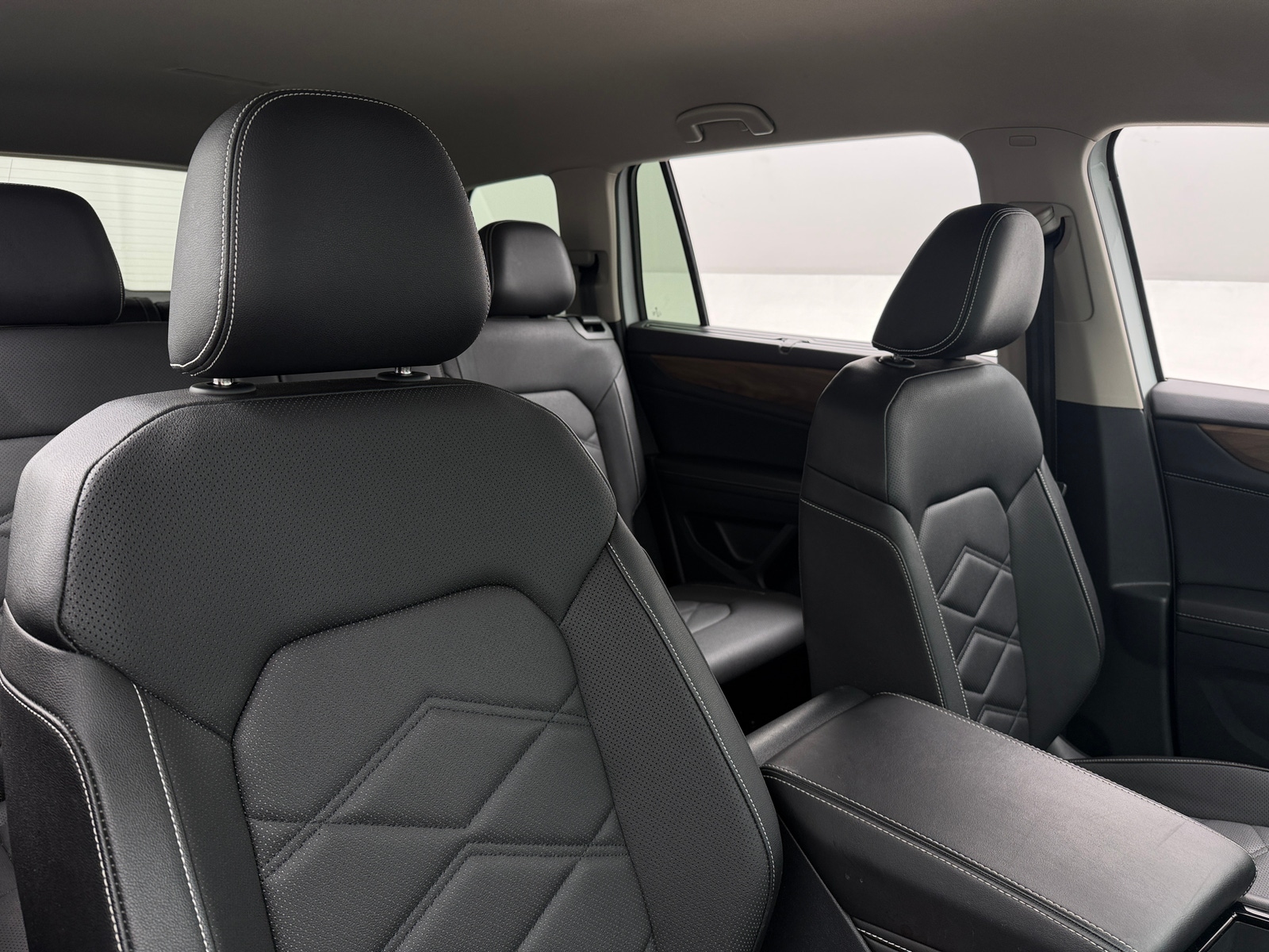 Thumbnail: 2025 Volkswagen Atlas - 2