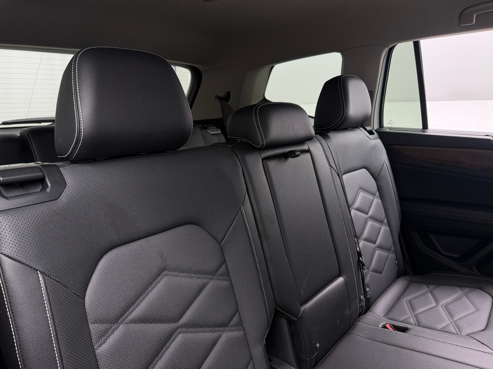 Thumbnail: 2025 Volkswagen Atlas - 6