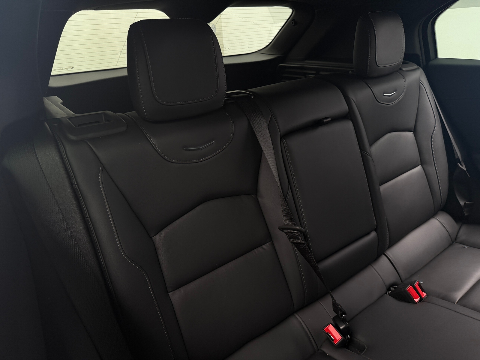 Thumbnail: 2023 Cadillac XT4 - 5