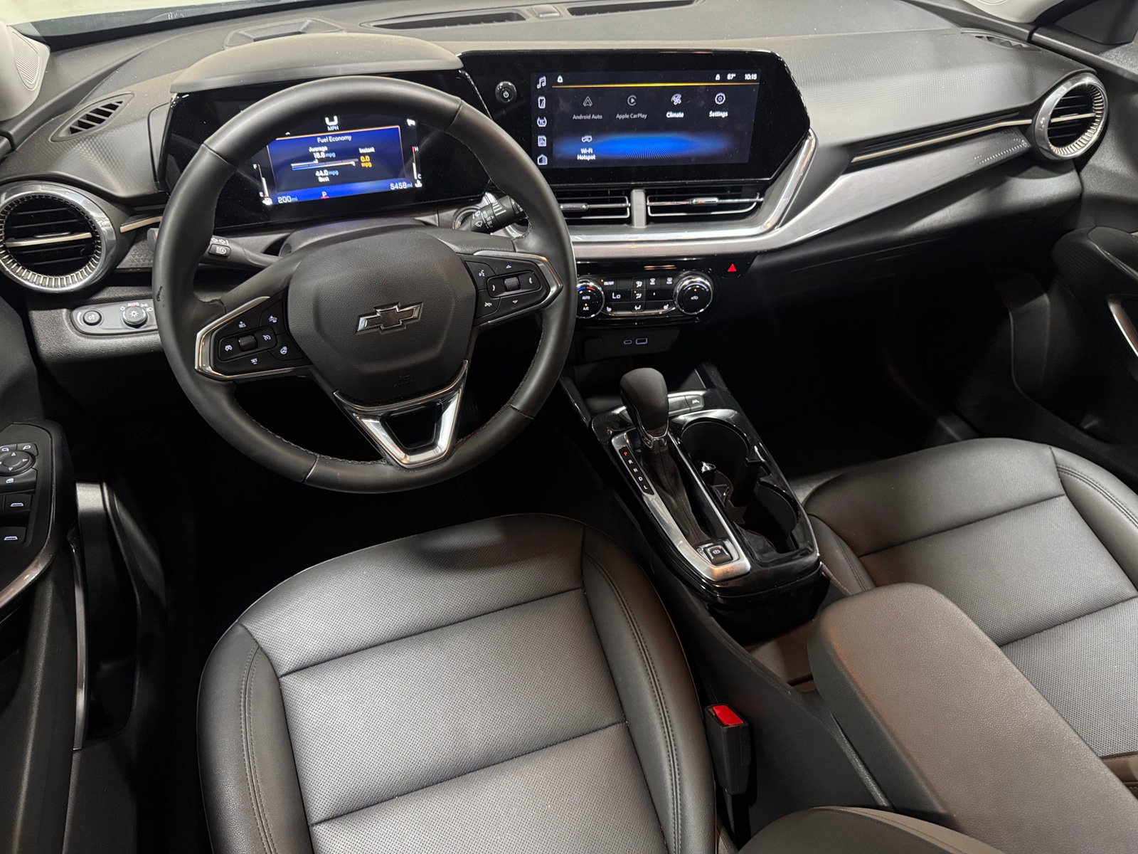 Thumbnail: 2026 Chevrolet Trax - 2