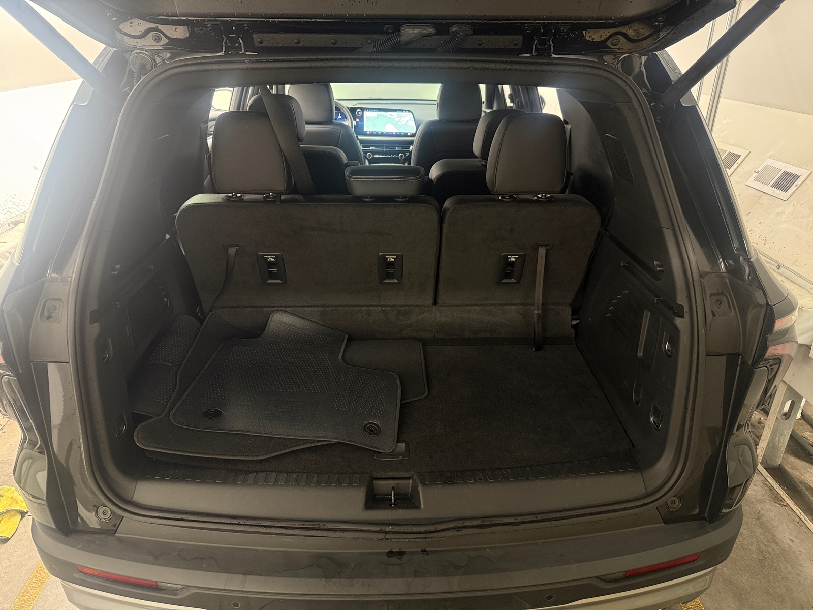 Thumbnail: 2026 Chevrolet Traverse - 6