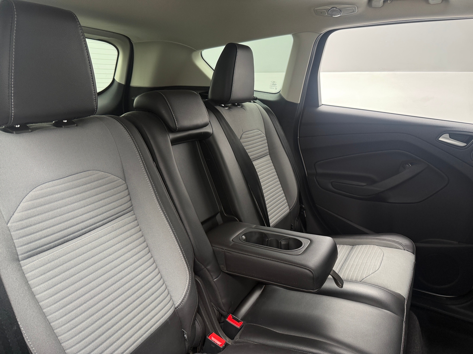 Thumbnail: 2017 Ford Escape - 6