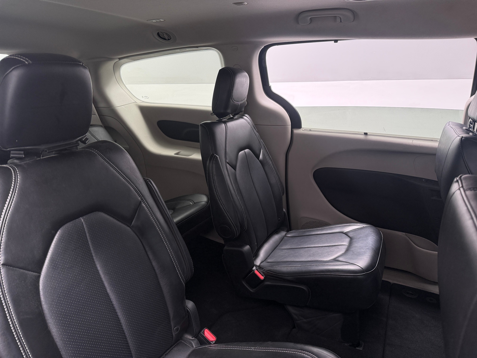 Thumbnail: 2024 Chrysler Pacifica - 5