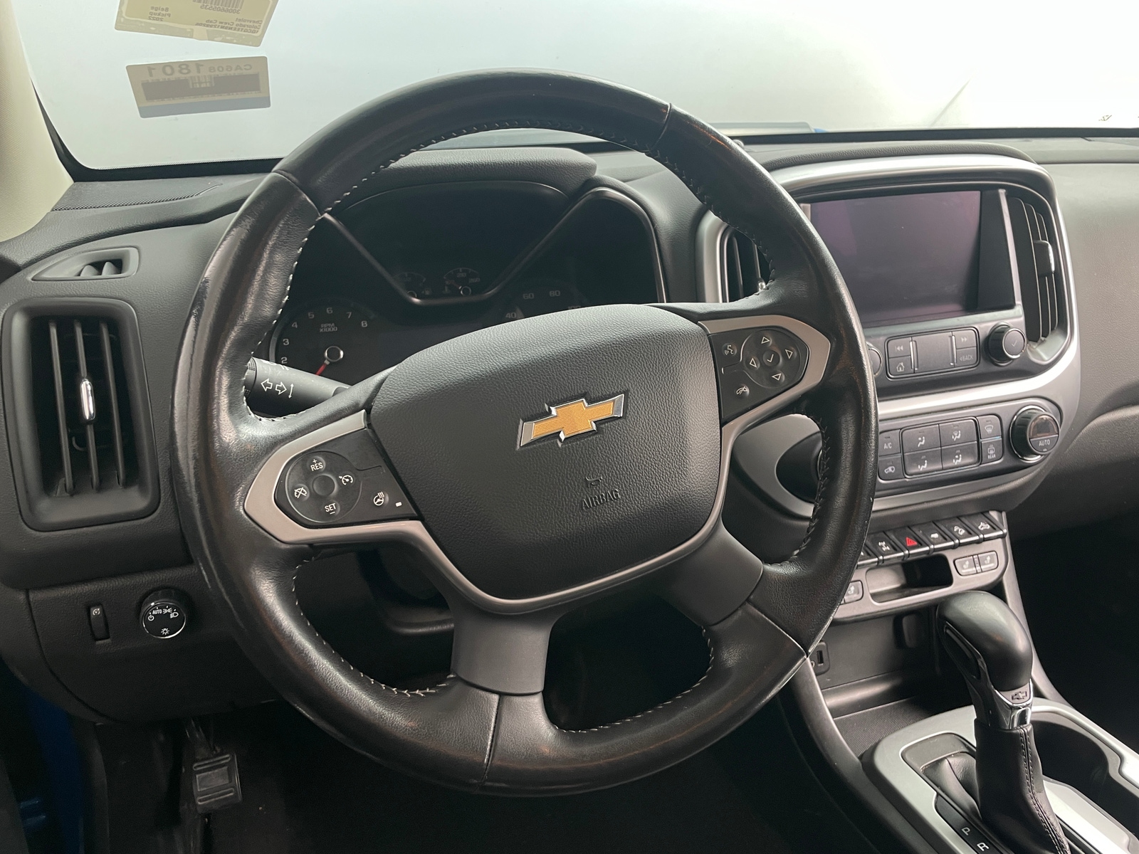 Thumbnail: 2022 Chevrolet Colorado - 4