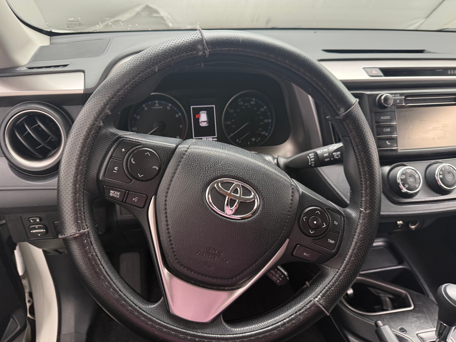 Thumbnail: 2018 Toyota RAV4 - 5