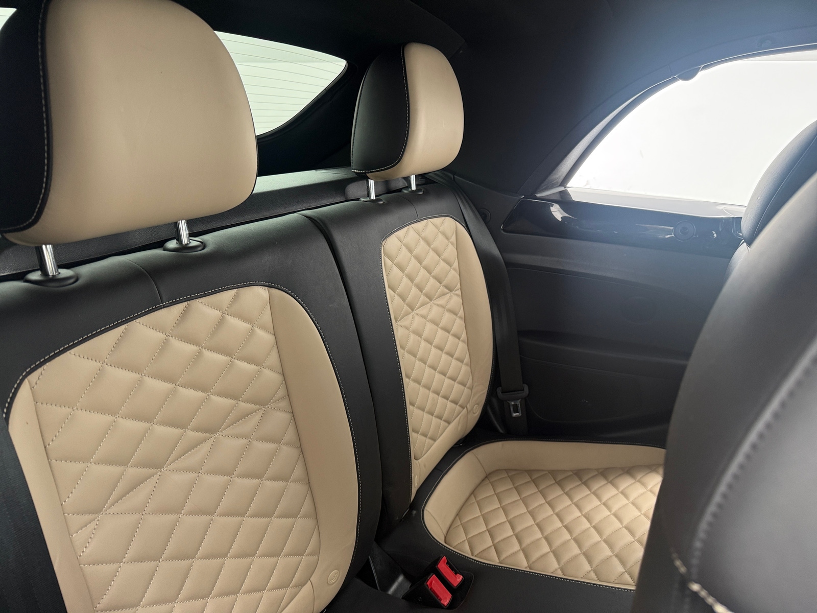 Thumbnail: 2019 Volkswagen Beetle - 6