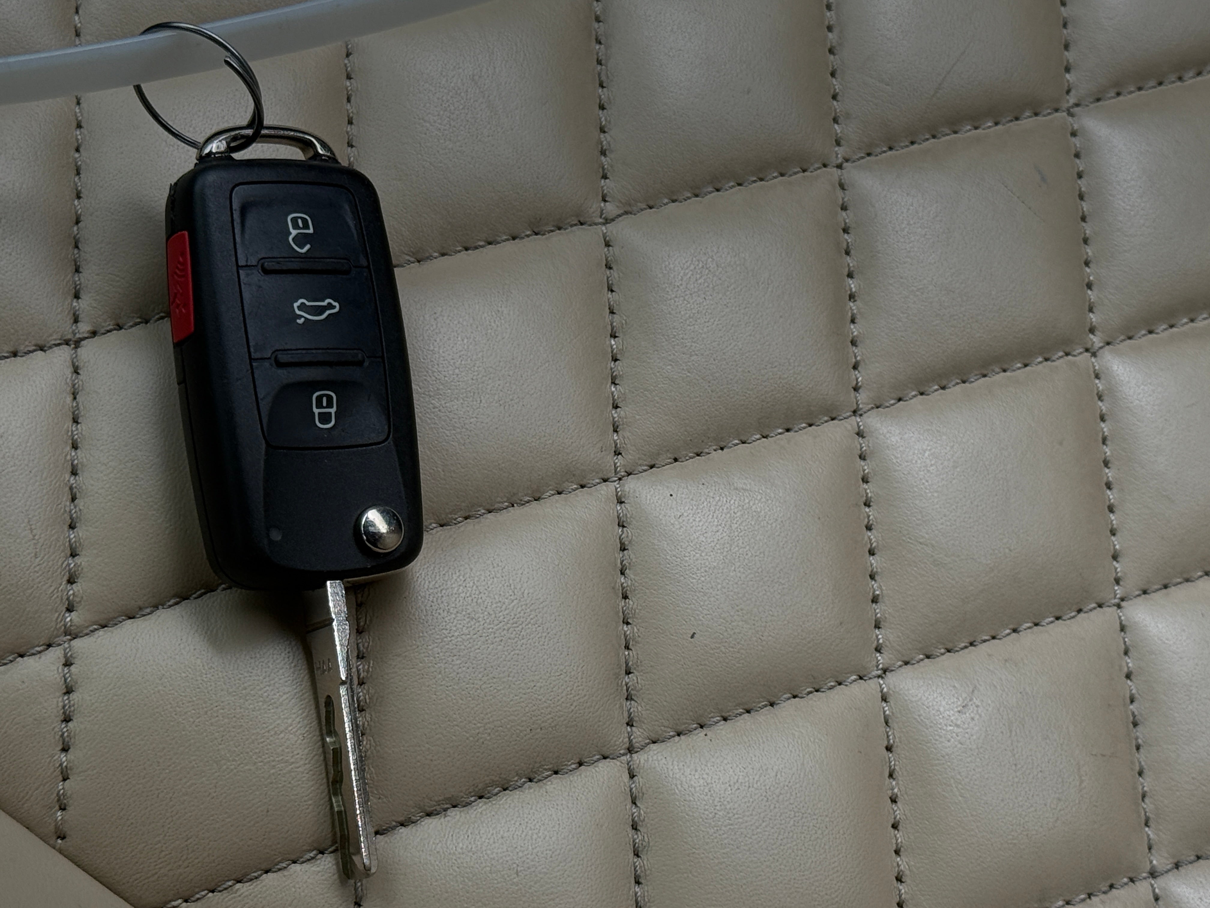 3VW5DAAT7KM511095