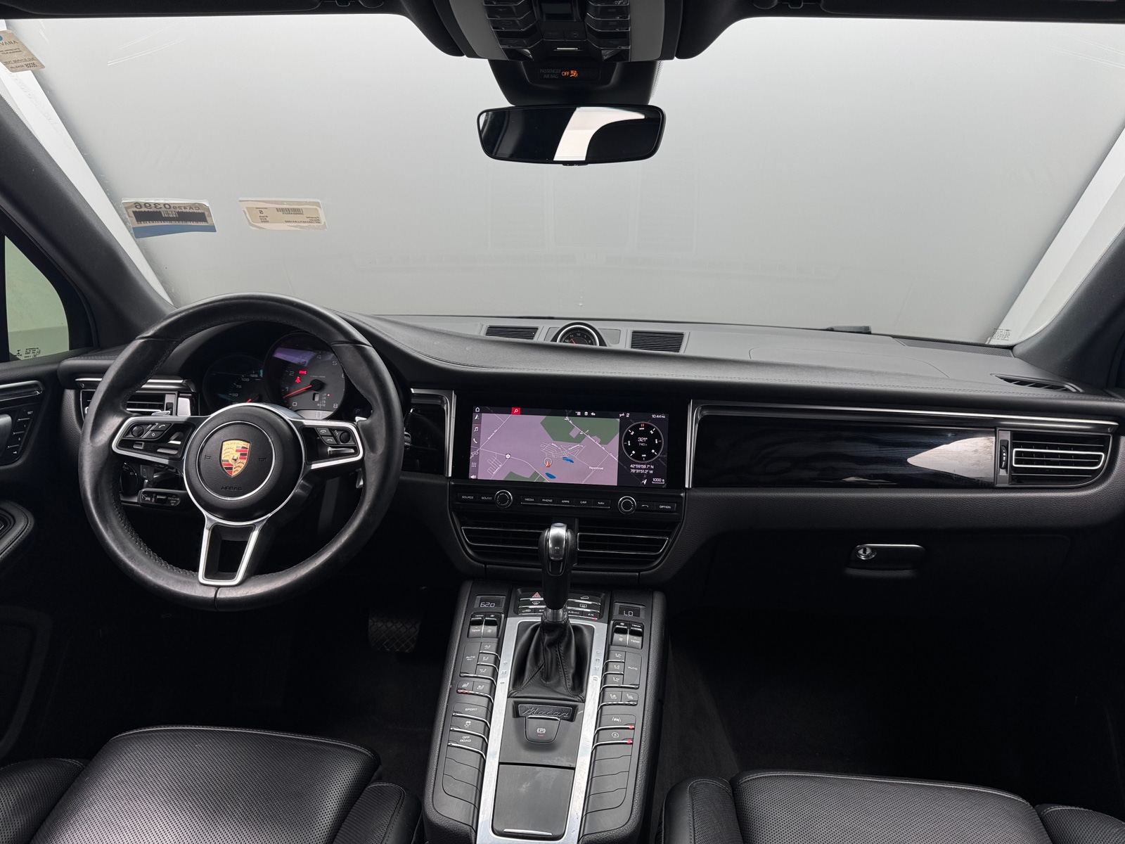 Thumbnail: 2020 Porsche Macan - 3