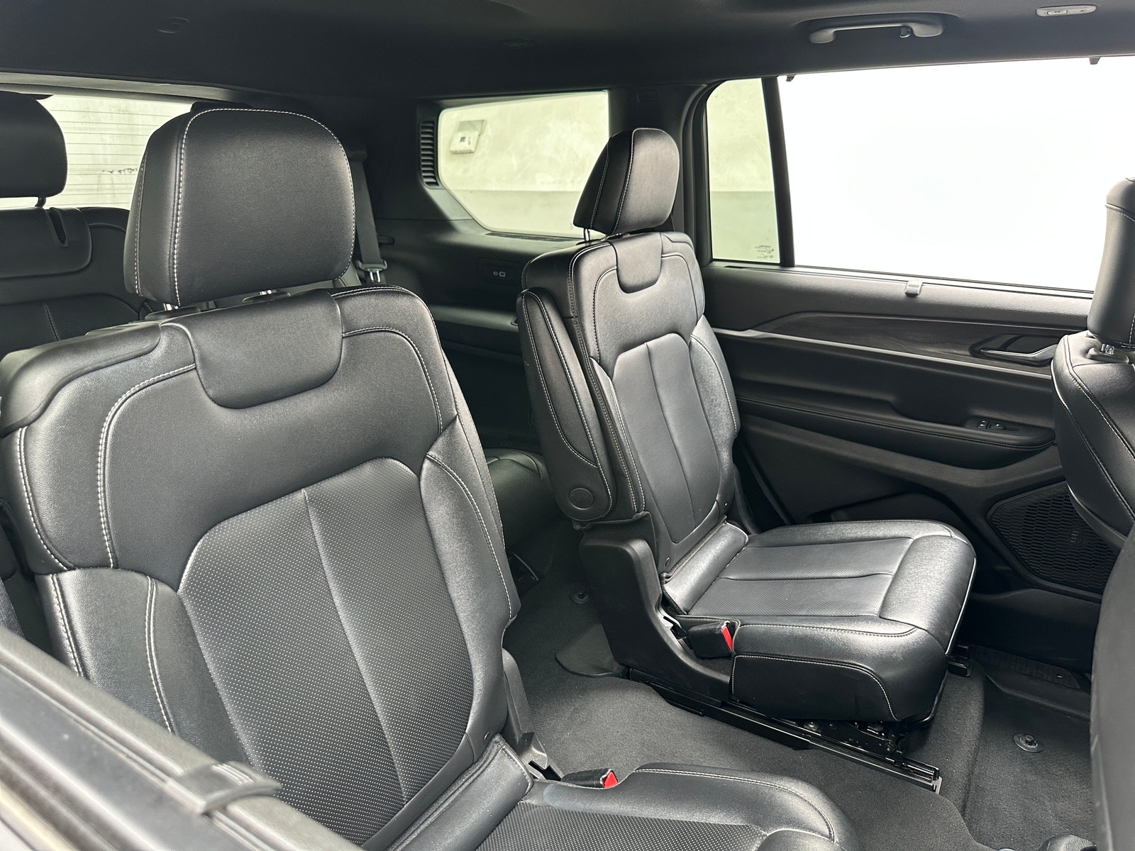 Thumbnail: 2024 Jeep Grand Cherokee L - 5
