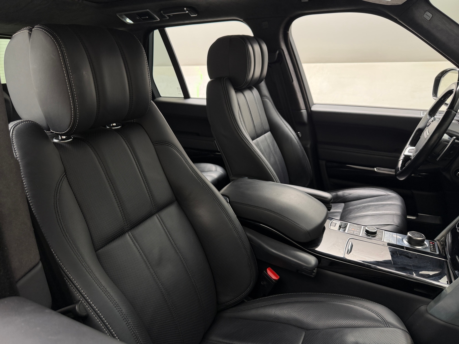 Thumbnail: 2014 Land Rover Range Rover - 2