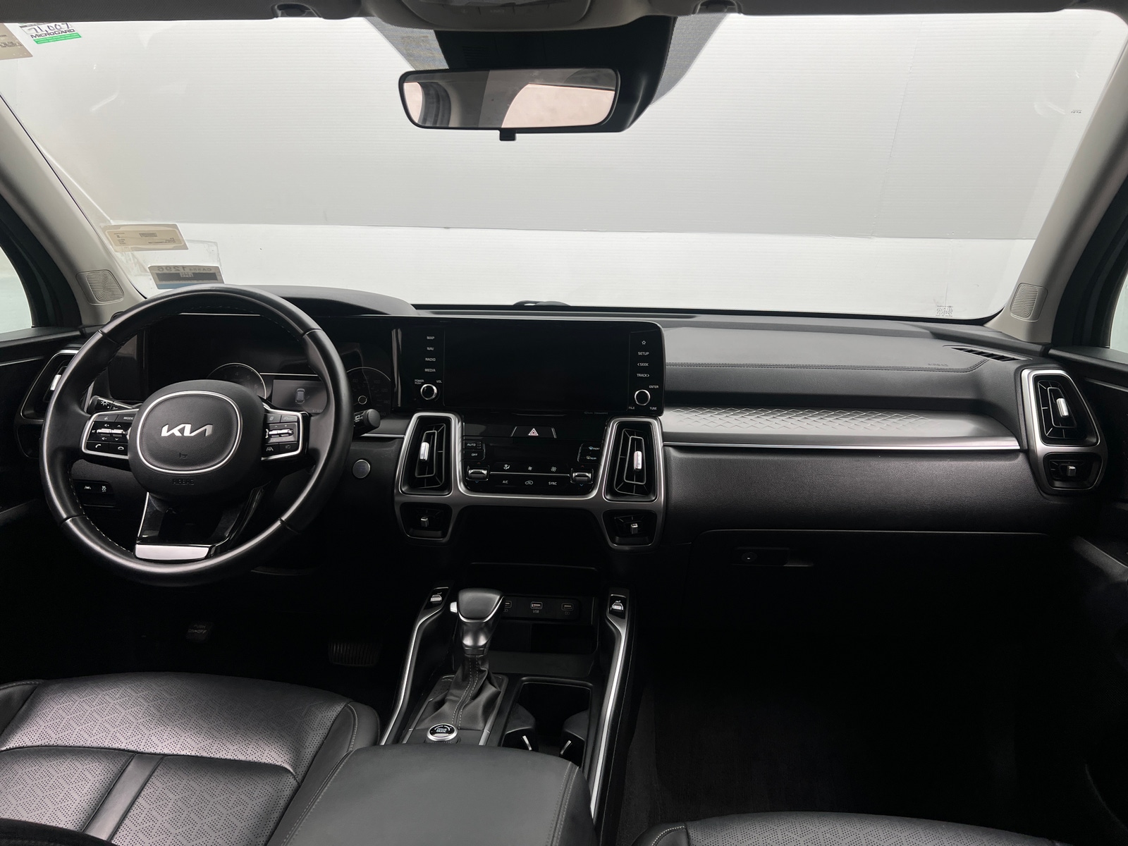 Thumbnail: 2022 Kia Sorento - 2