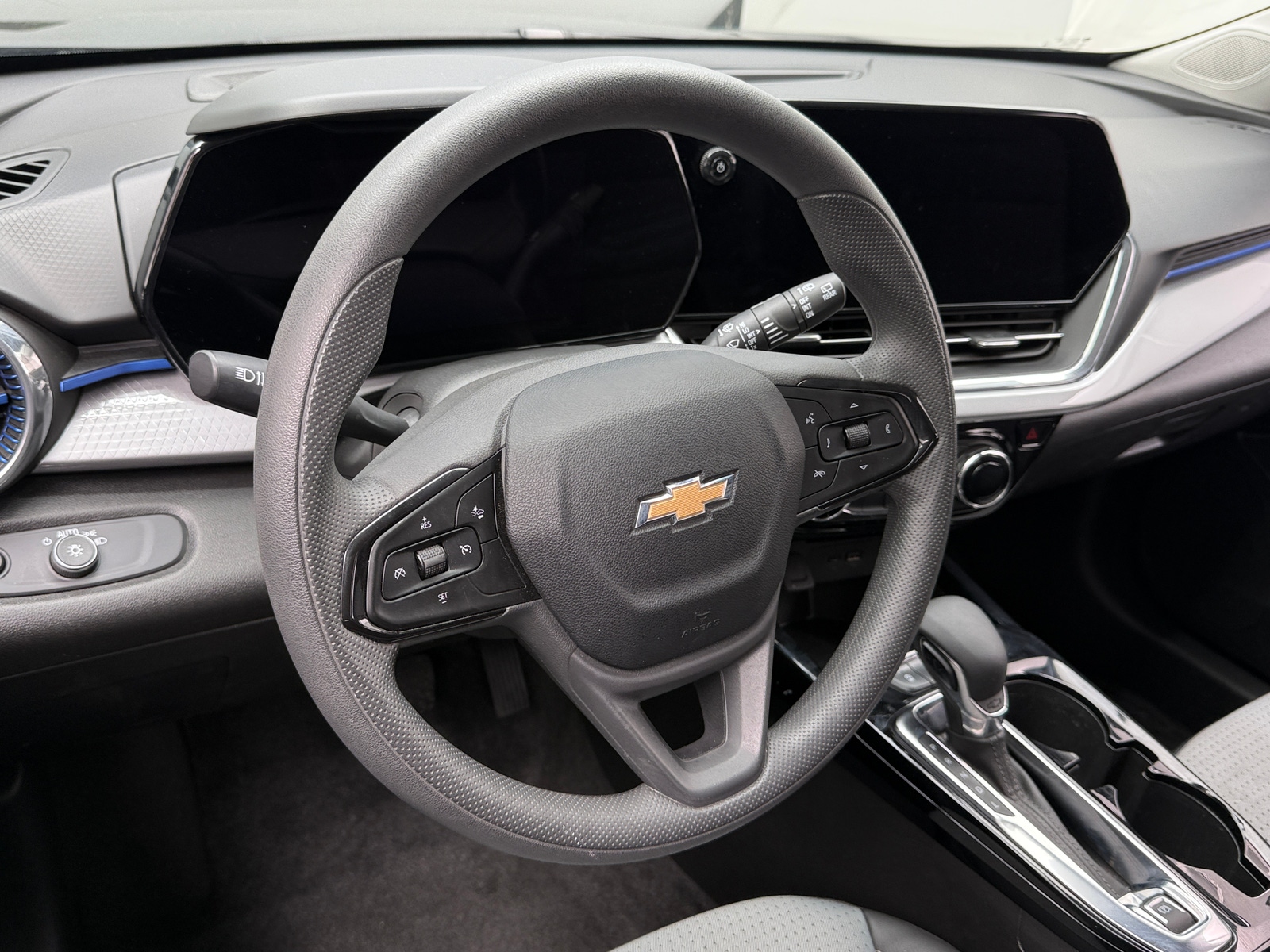 Thumbnail: 2025 Chevrolet Trax - 4