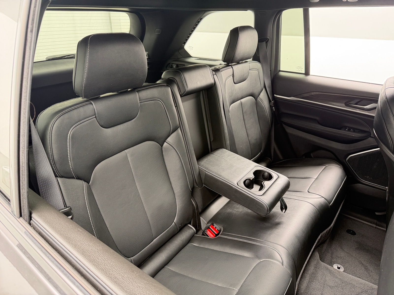 Thumbnail: 2026 Jeep Grand Cherokee - 5