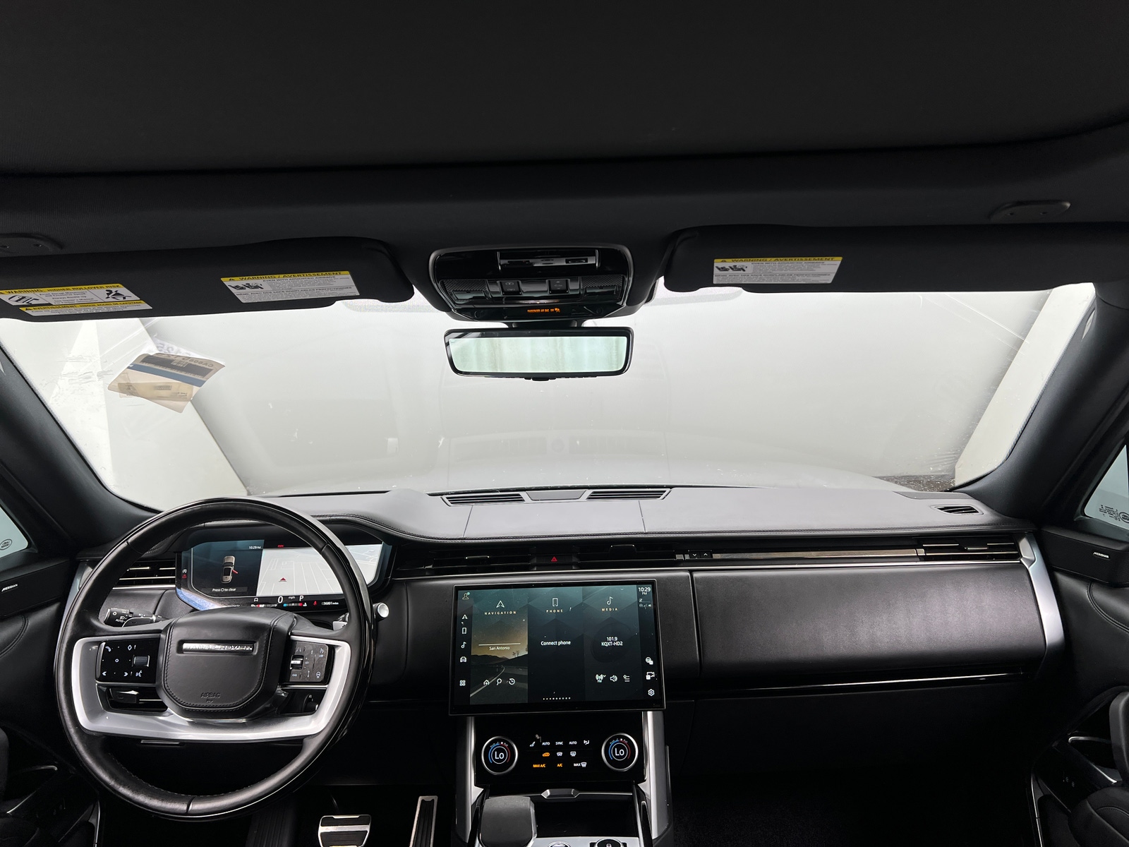 Thumbnail: 2023 Land Rover Range Rover - 3