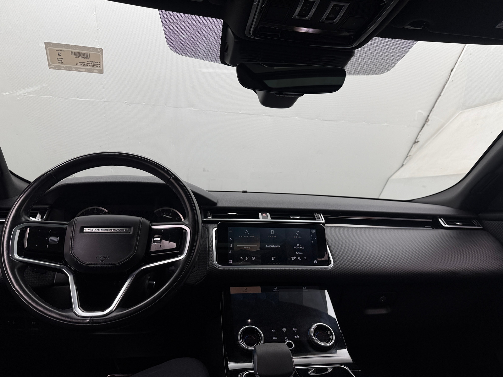 Thumbnail: 2022 Land Rover Range Rover Velar - 3