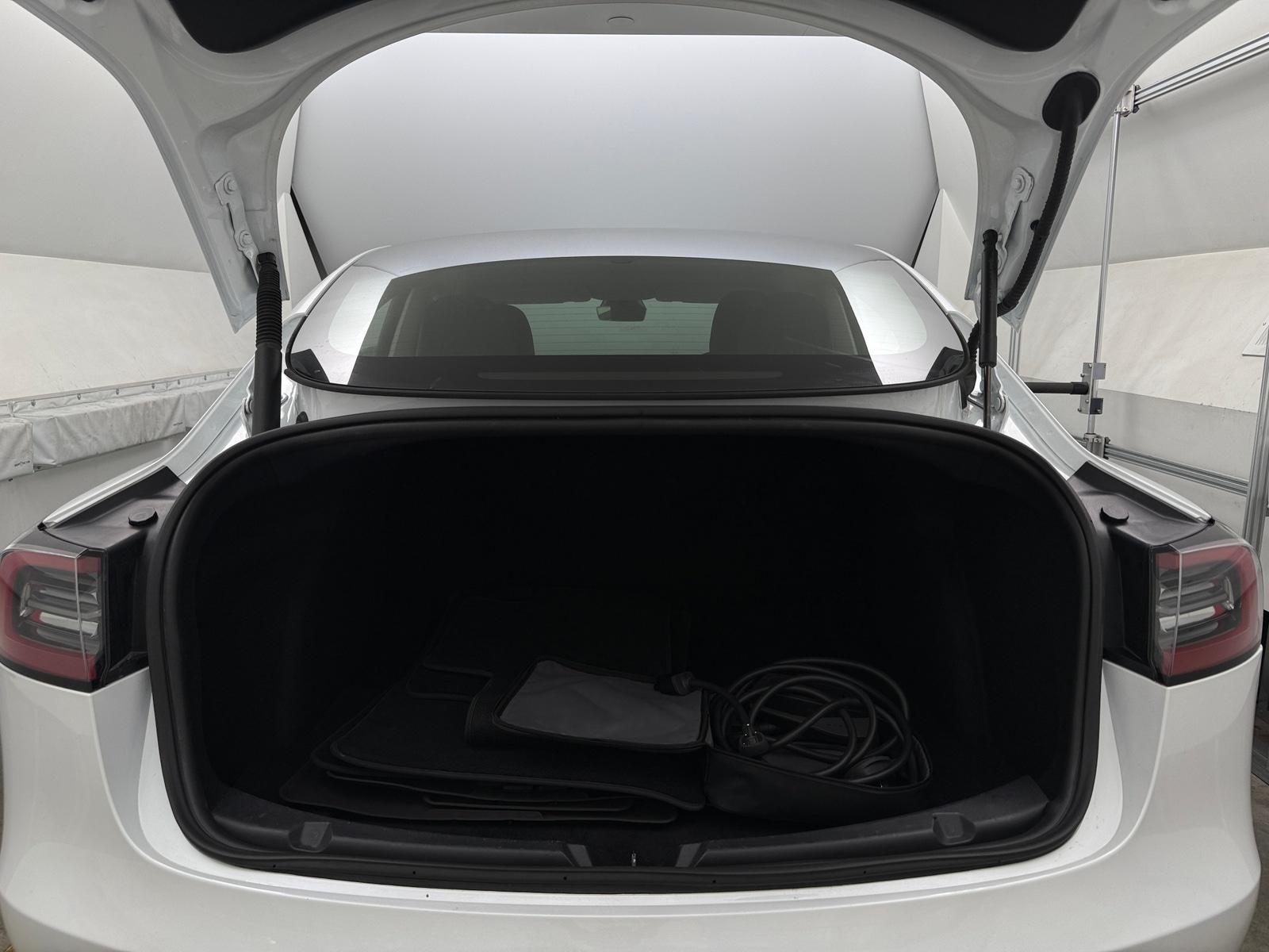 Thumbnail: 2023 Tesla Model 3 - 6