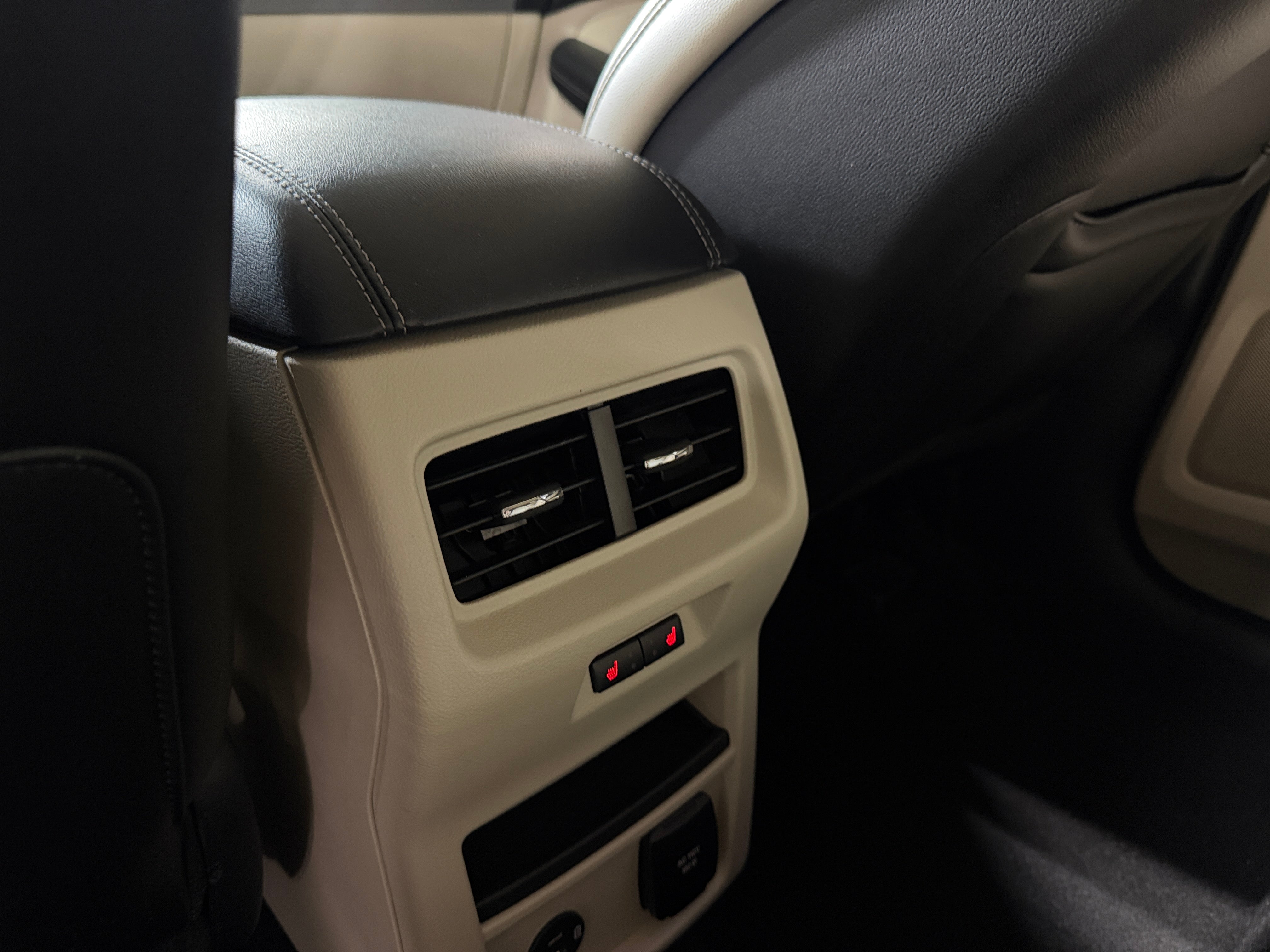 2021 Ford Edge