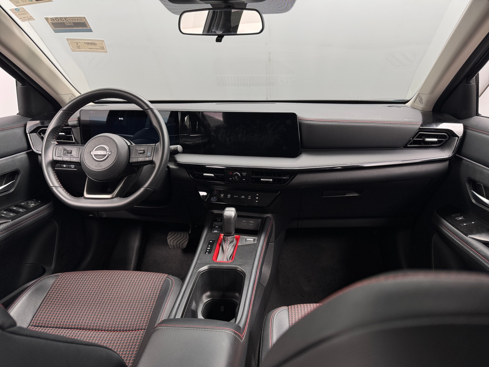 Thumbnail: 2026 Nissan Kicks - 2