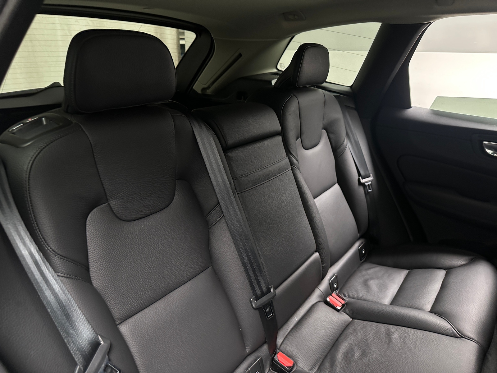 Thumbnail: 2021 Volvo XC60 - 5