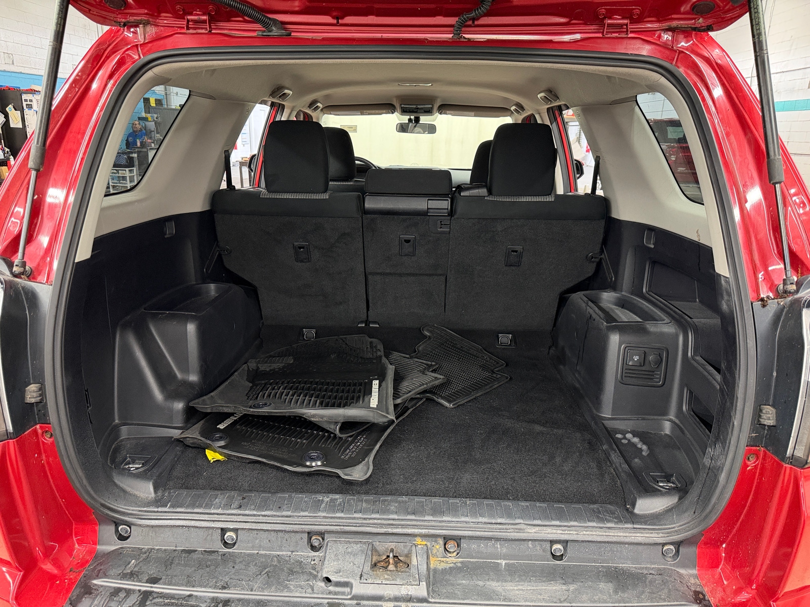 Thumbnail: 2018 Toyota 4Runner - 7